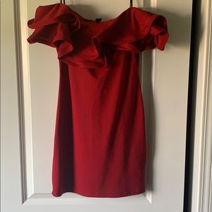 Red strapless bodycondress